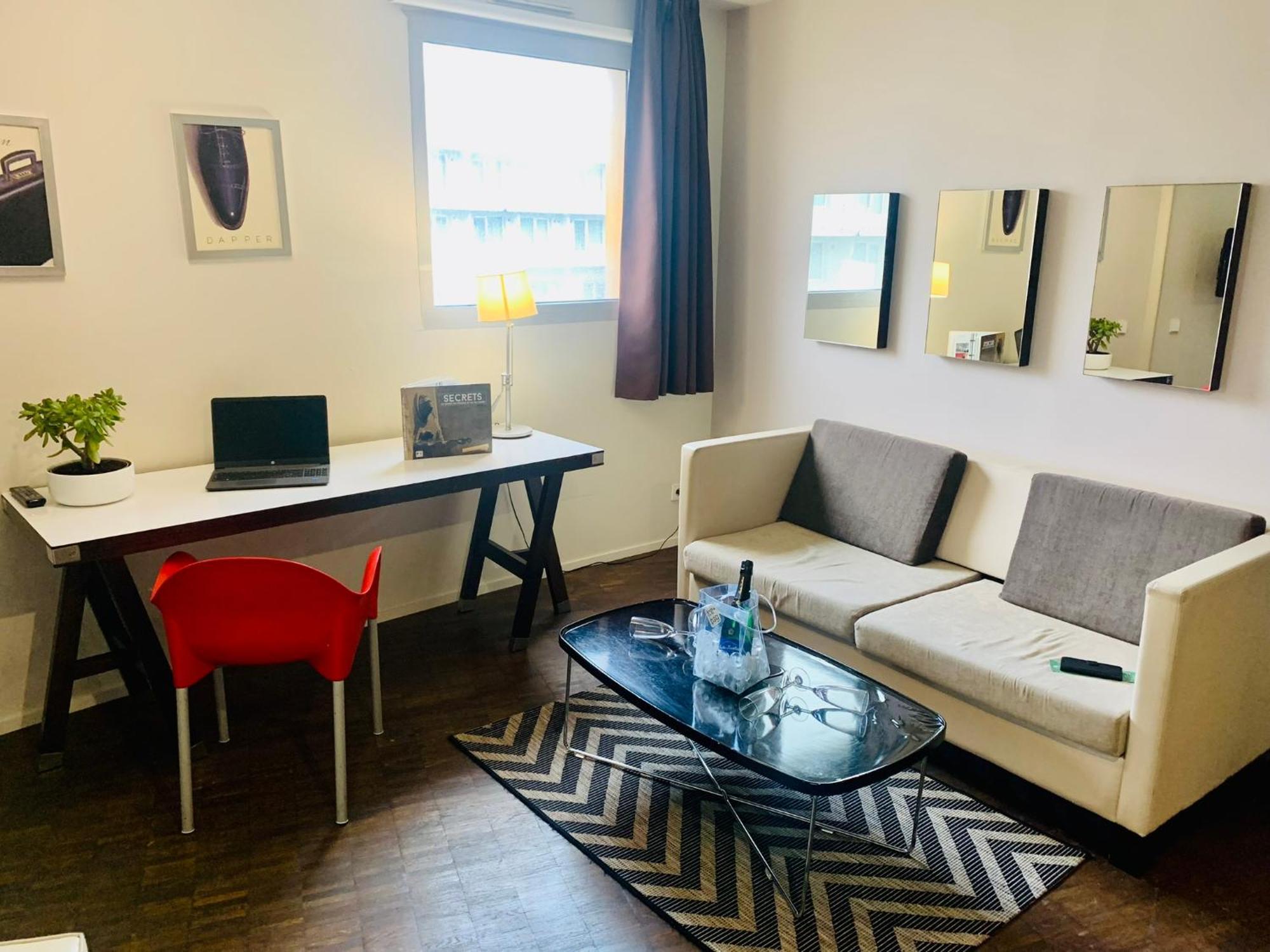 Standing By Actisource Aparthotel Roissy-en-France